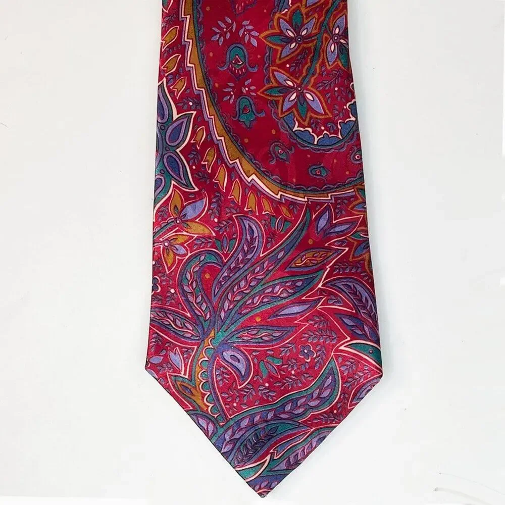Oleg Cassini Vintage Paisley Print Mens Neck Tie Red Purple Green Silk Made USA